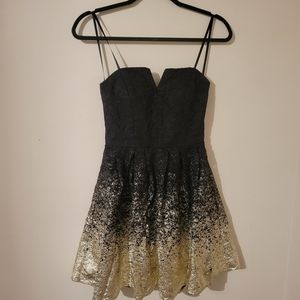 B.Smart 🥳 dress size small